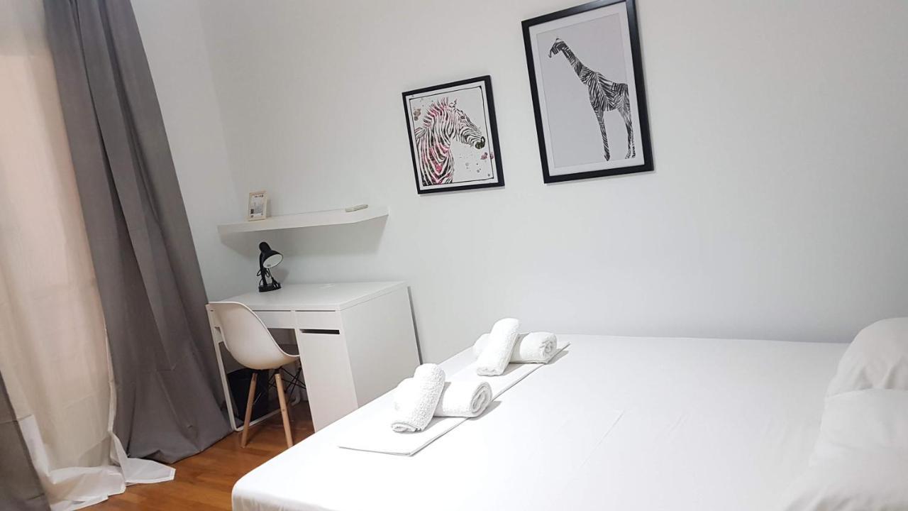 Olive Apartment- Athens Center, 4 Bd, 1.5 Bath Экстерьер фото