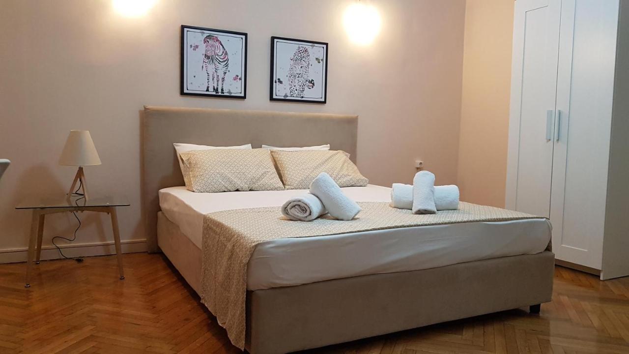 Olive Apartment- Athens Center, 4 Bd, 1.5 Bath Экстерьер фото